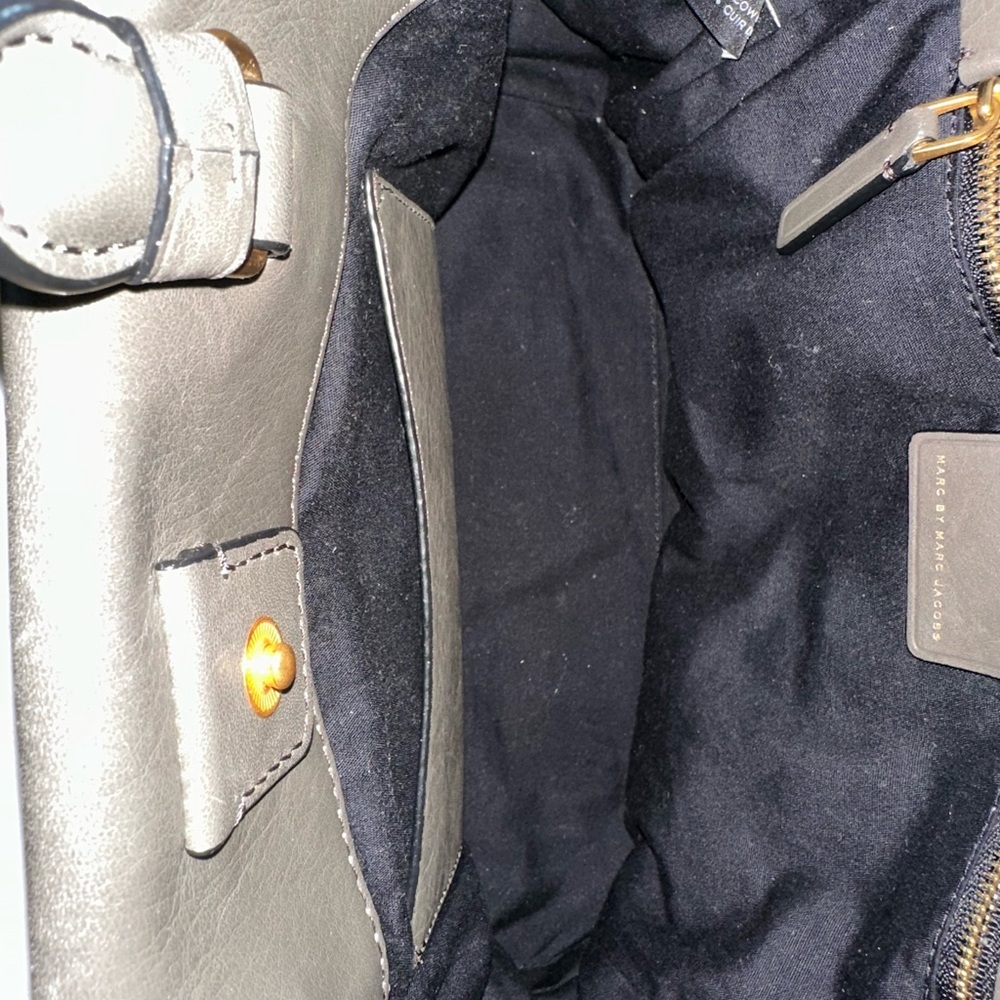 Marc by Marc Jacobs dirty martini and Gold Leather Tote - Picture 2 of 7